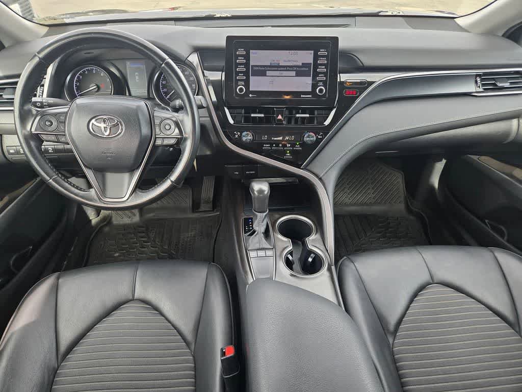 Used 2023 Toyota Camry SE image 9