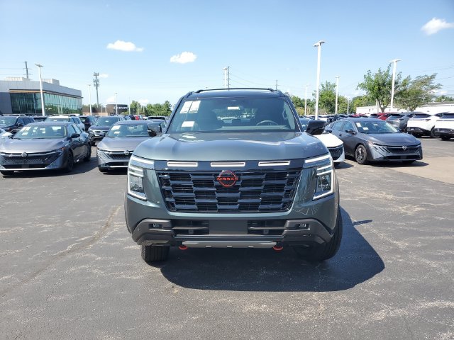New 2026 Nissan Armada PRO-4X w/ Captain's Chari Seat Package AWD/4WD image 2