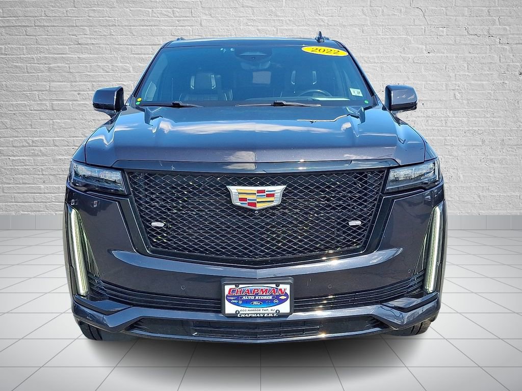 Used 2022 Cadillac Escalade ESV Sport Platinum AWD/4WD image 2