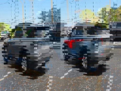 Used 2025 Ford Explorer Active w/ Active Comfort Package image 10