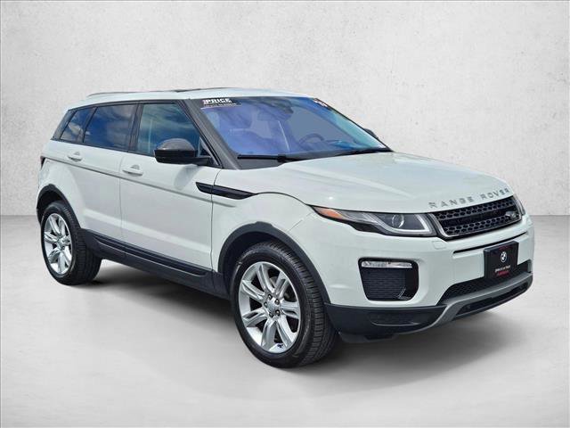 Used 2019 Land Rover Range Rover Evoque SE Premium image 3