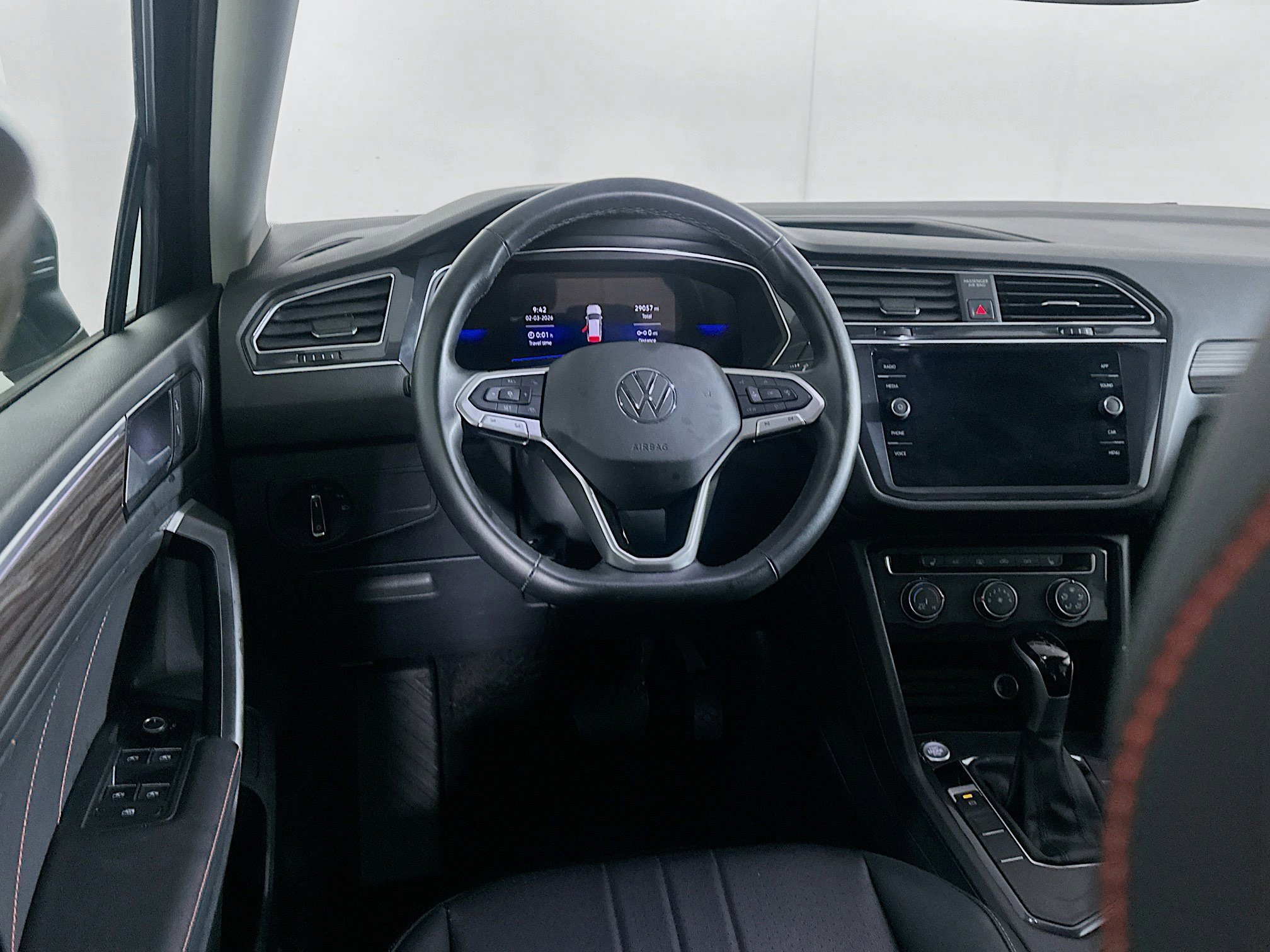 Used 2024 Volkswagen Tiguan Wolfsburg Edition image 17