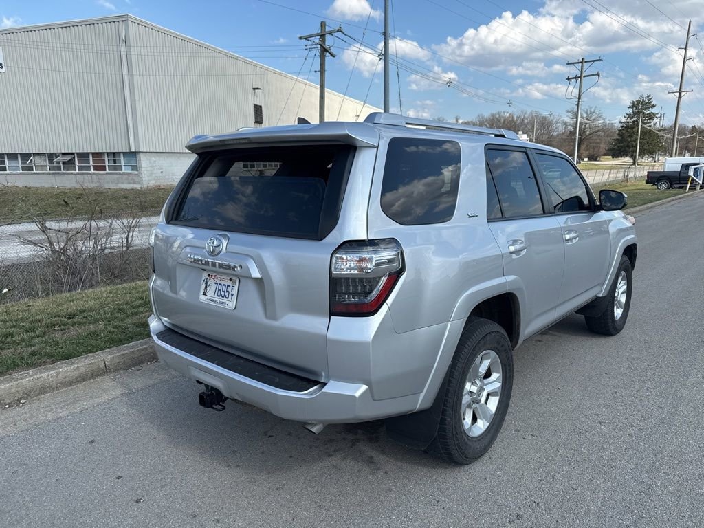 Used 2017 Toyota 4Runner SR5 image 3