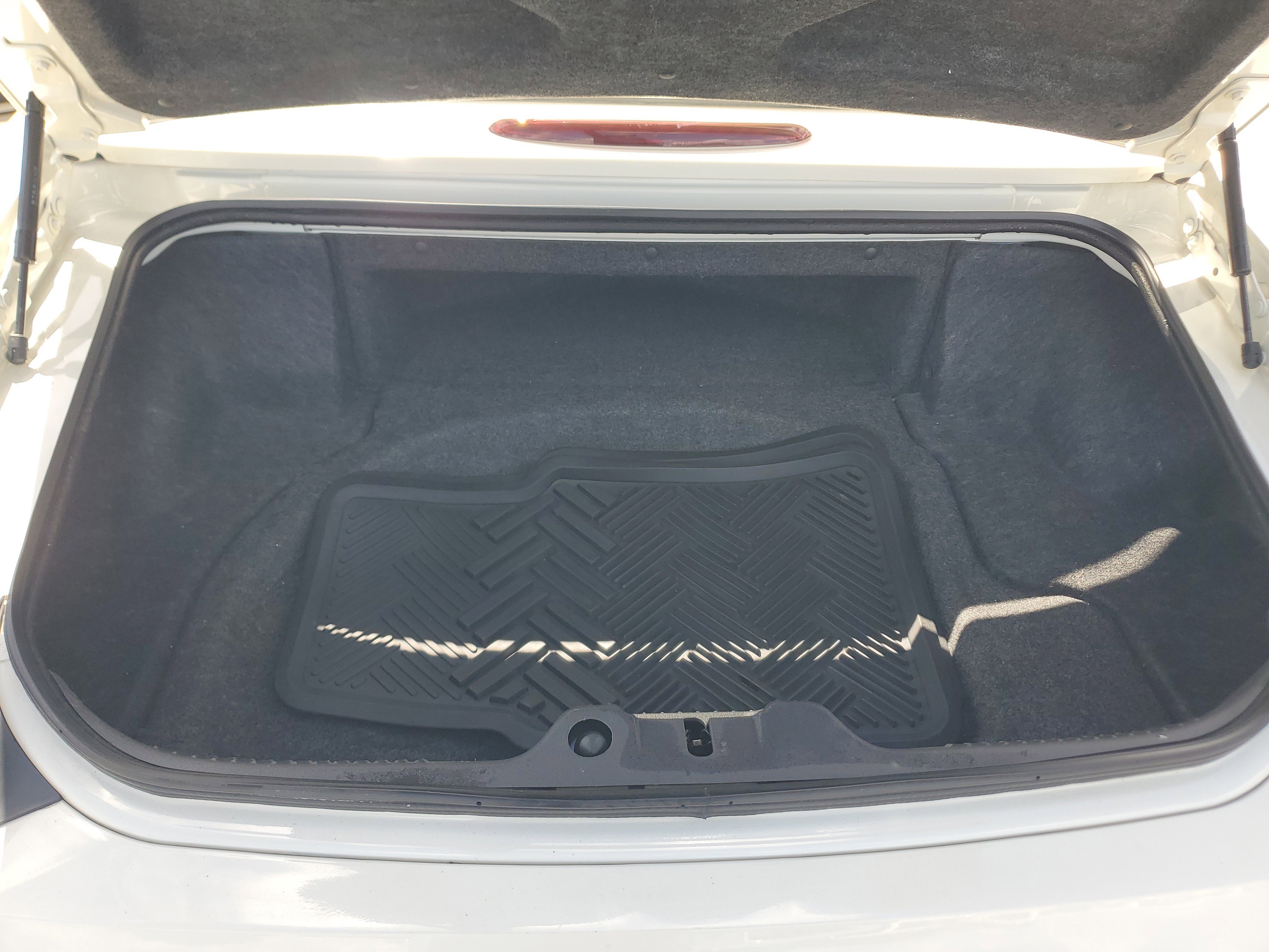 Used 2002 Ford Thunderbird image 24