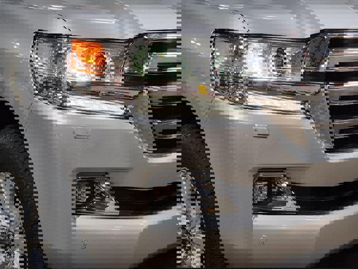 Used 2019 Toyota Land Cruiser image 13