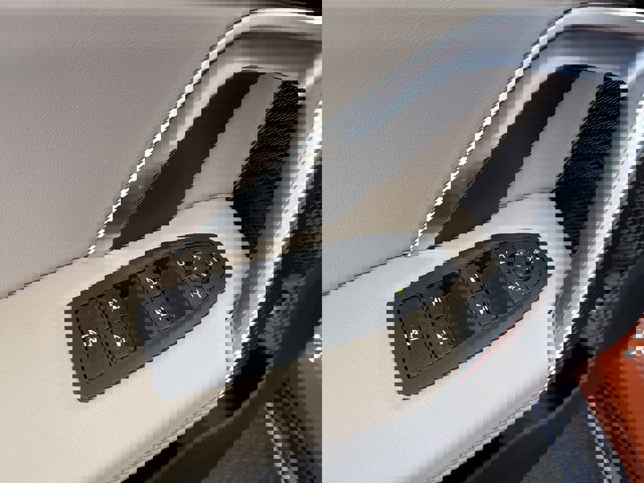 New 2025 BMW X1 xDrive28i w/ Technology Package image 38