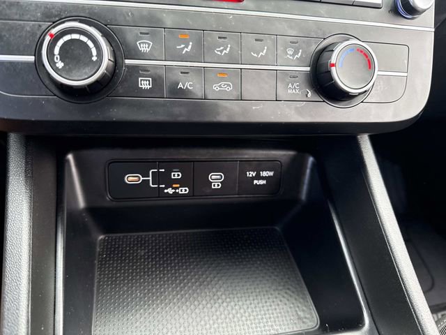 Certified 2025 Hyundai Tucson SE image 25