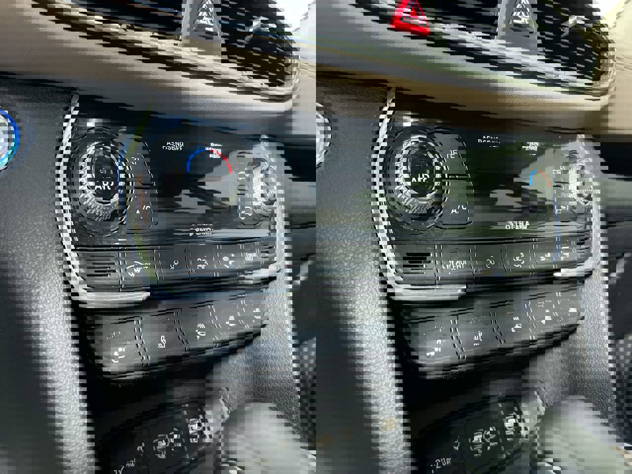 Used 2019 Hyundai Santa Fe FWD image 24