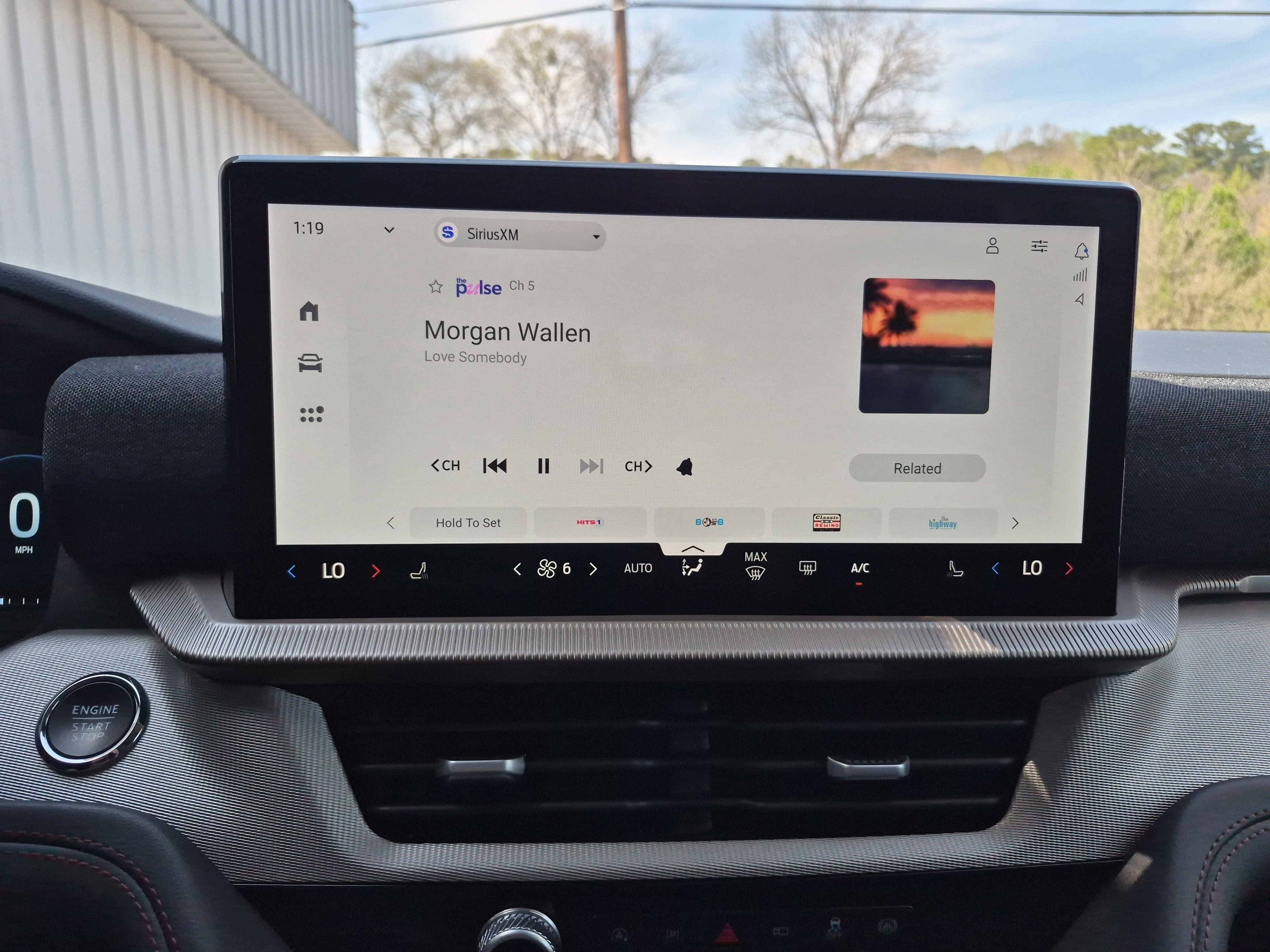 Certified 2025 Ford Explorer Active image 33