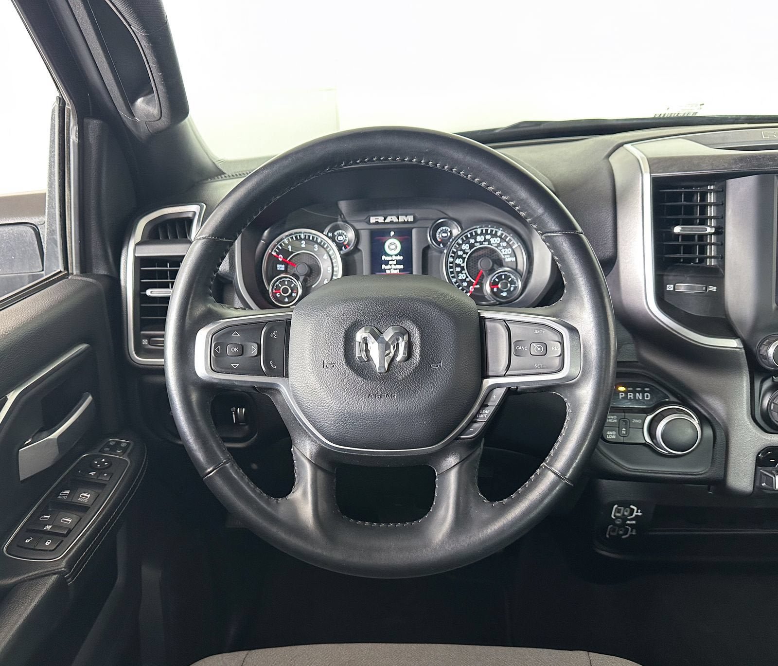 Used 2024 RAM 2500 Big Horn AWD/4WD image 9