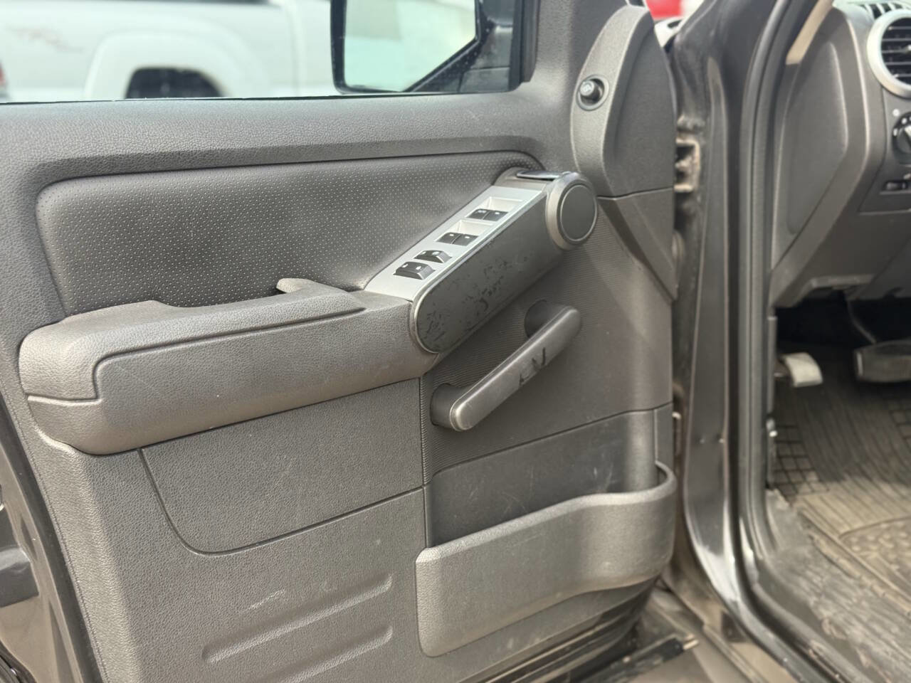 Used 2007 Mercury Mountaineer AWD image 5