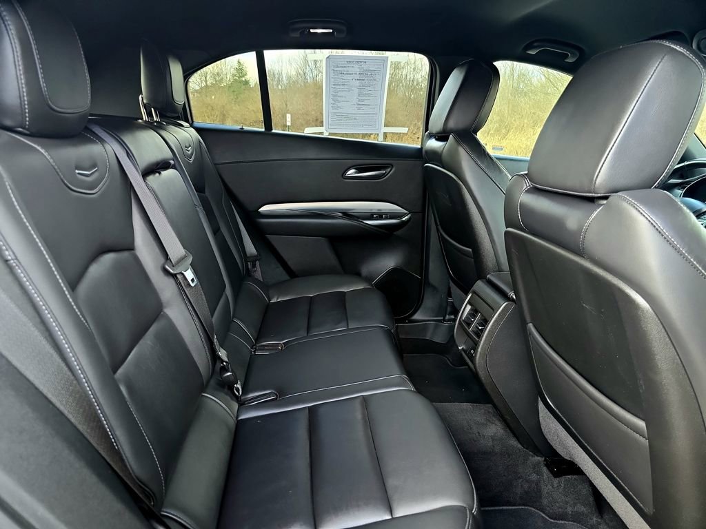 Used 2022 Cadillac XT4 Premium Luxury w/ Safety Alert Package image 31