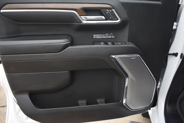 Used 2024 Chevrolet Silverado 1500 High Country image 16
