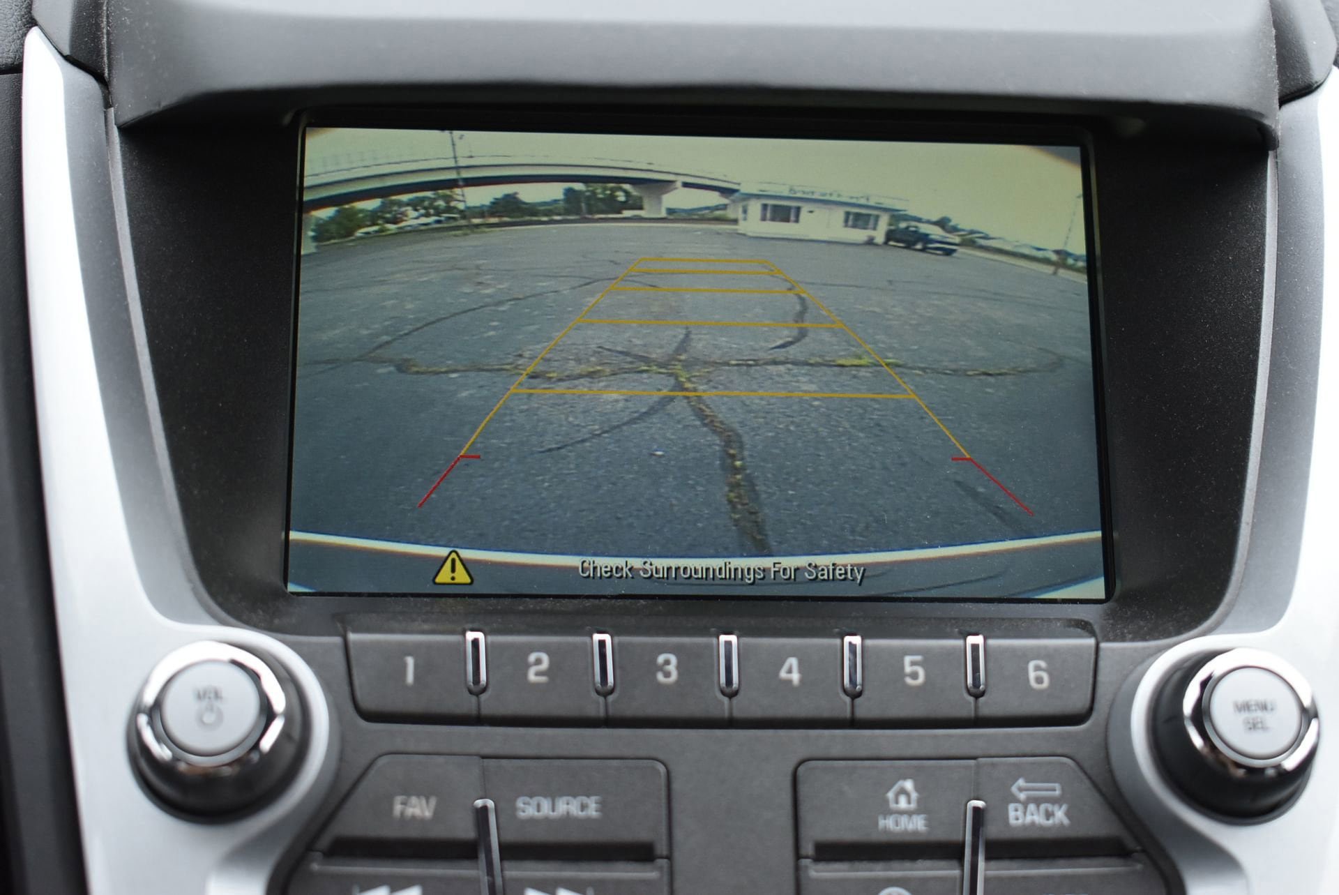 Used 2016 Chevrolet Equinox LTZ w/ Enhanced Convenience Package FWD image 26