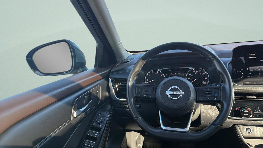 Used 2023 Nissan Rogue SL w/ SL Premium Package image 23