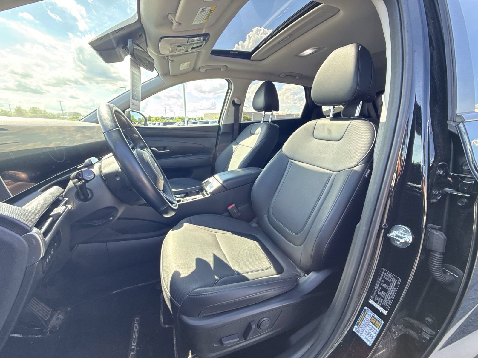 Certified 2025 Hyundai Tucson SEL AWD/4WD image 13