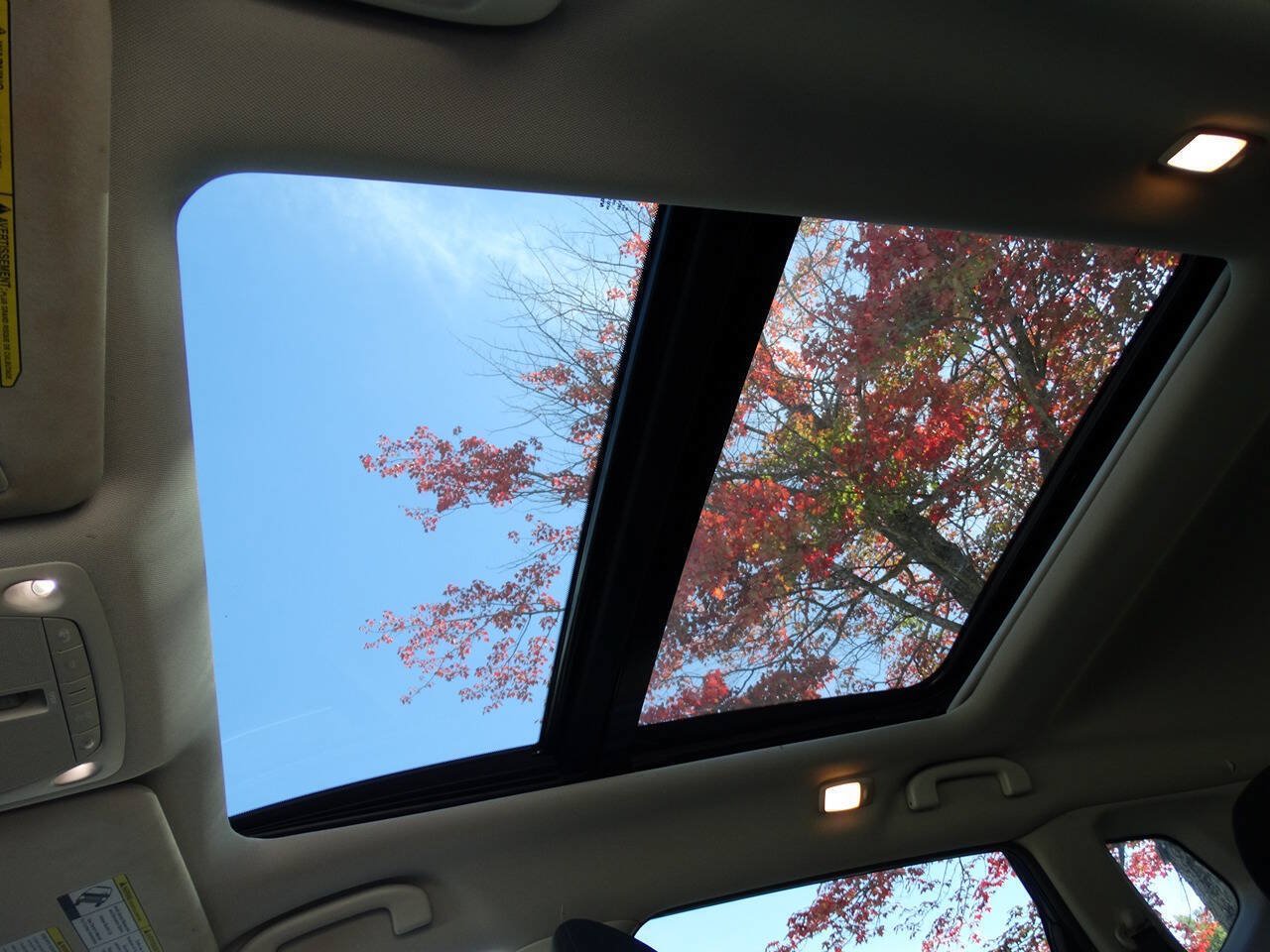 Used 2020 Nissan Rogue AWD w/ SV Moonroof Package image 12