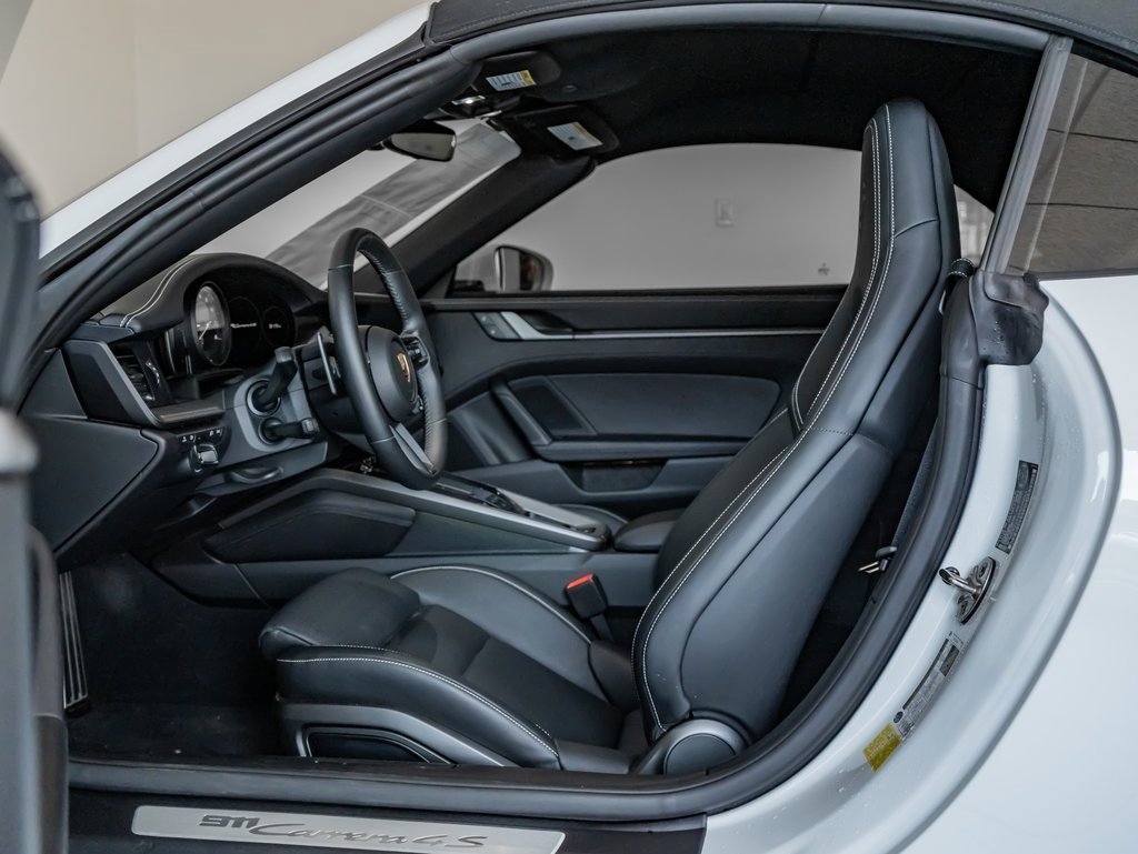 Certified 2024 Porsche 911 Carrera 4S image 5