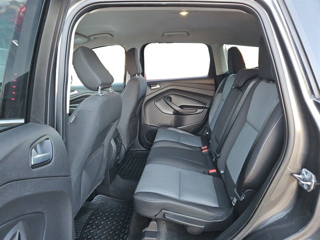 Used 2018 Ford Escape SE image 11