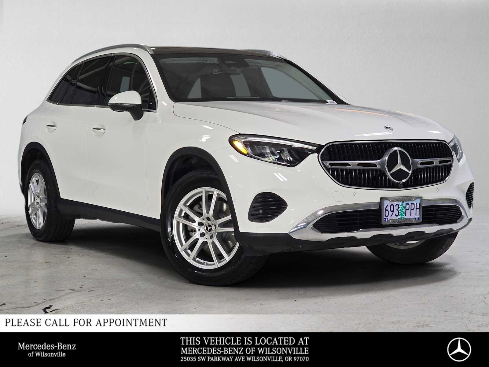 Used 2024 Mercedes-Benz GLC 300 4MATIC image 1