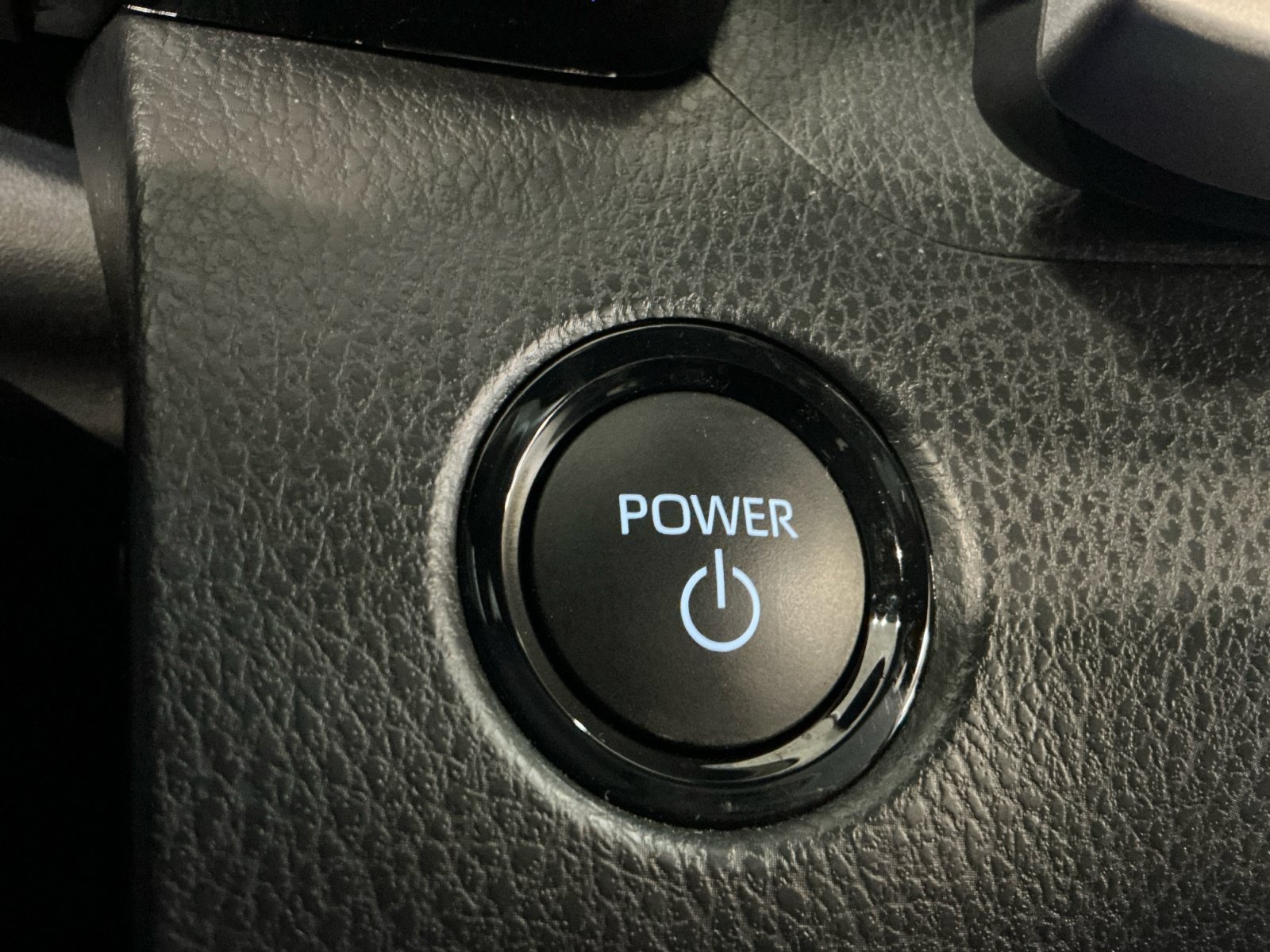 Used 2026 Toyota Camry XSE FWD image 30