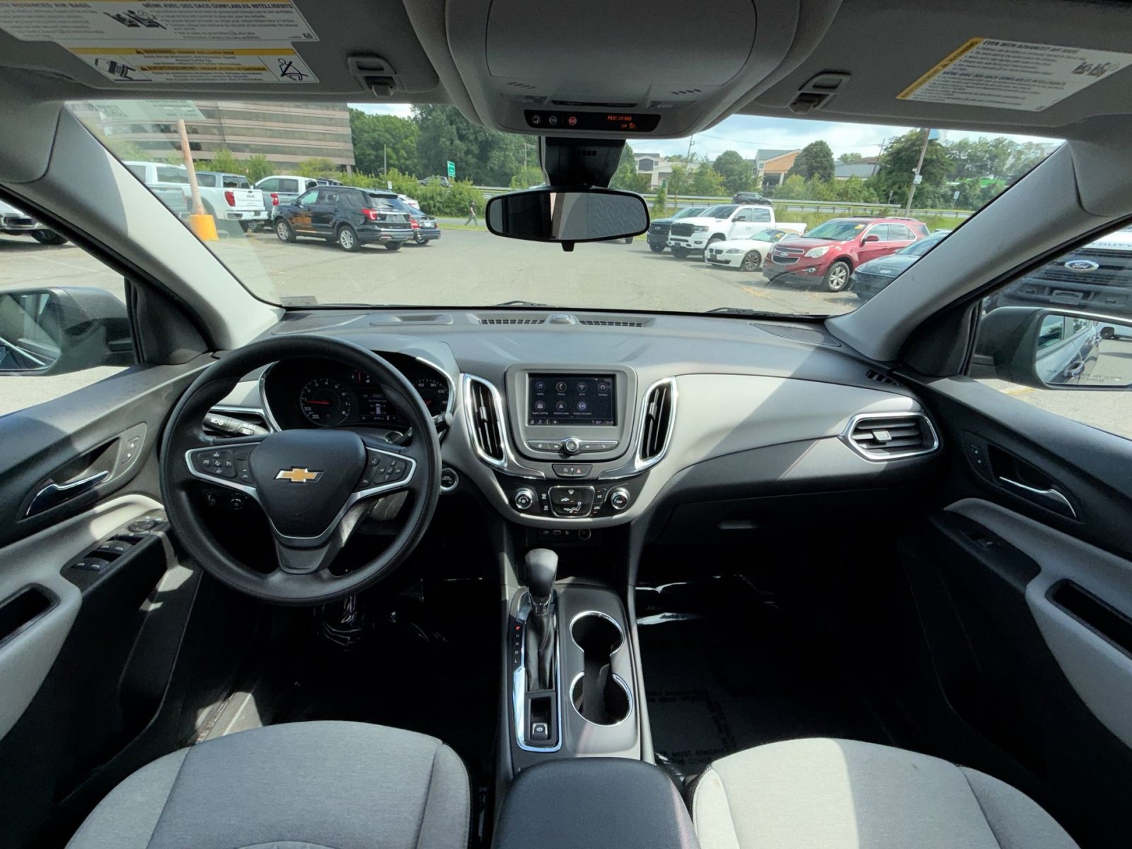 Used 2022 Chevrolet Equinox LS w/ Driver Confidence II Package AWD/4WD image 23