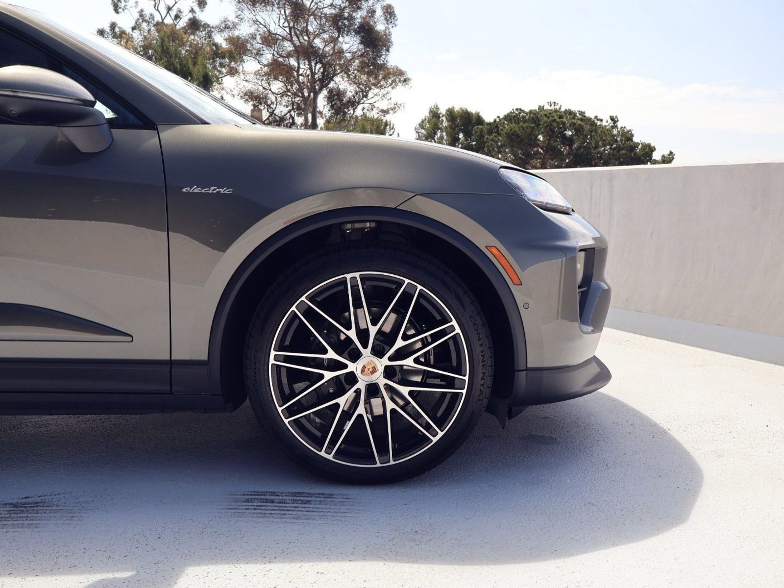 New 2026 Porsche Macan Electric RWD image 11