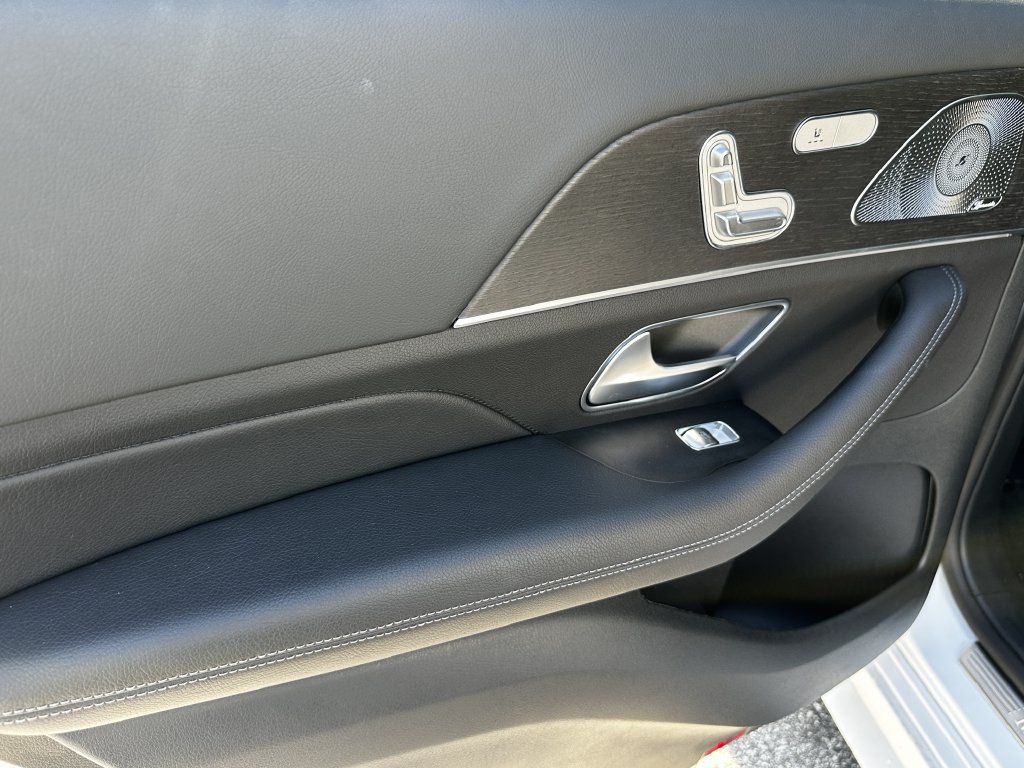 New 2026 Mercedes-Benz GLS 450 4MATIC image 25