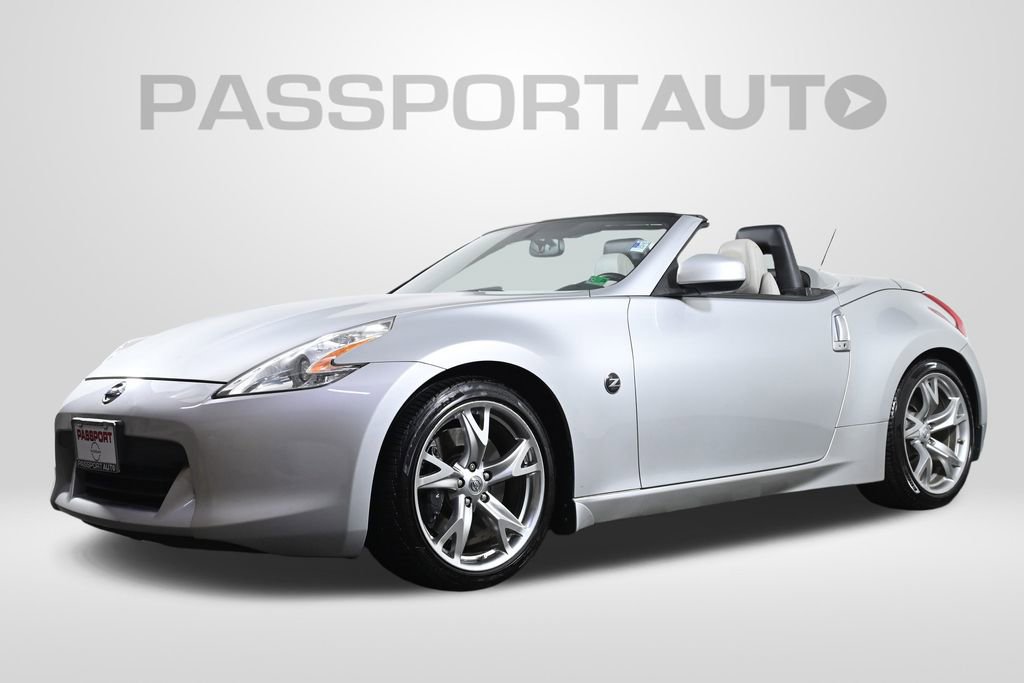 Used 2010 Nissan 370Z Touring w/ Sport Pkg video 1