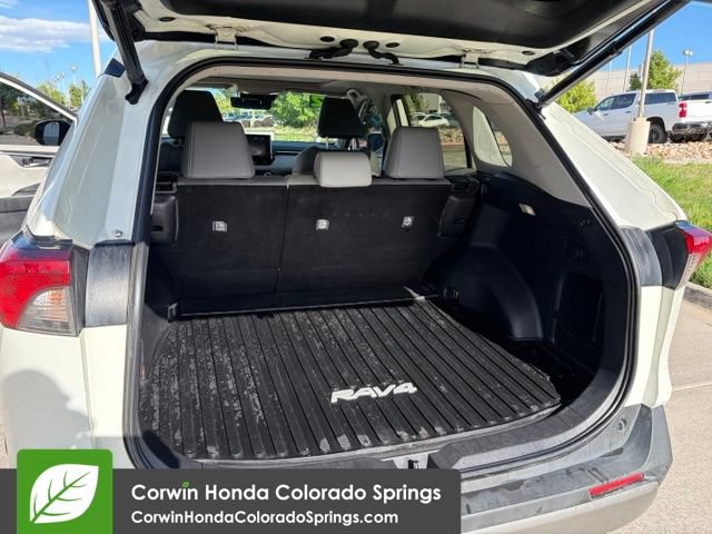 Used 2022 Toyota RAV4 Limited AWD/4WD image 20