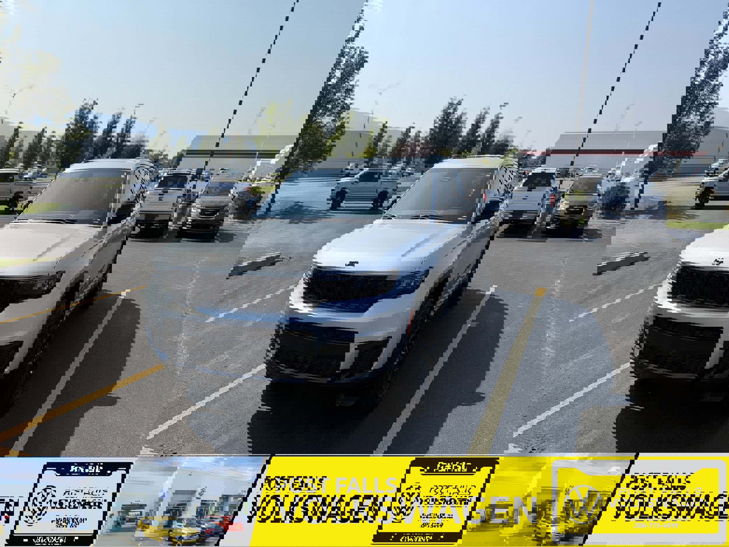 Used 2025 Jeep Grand Cherokee L Altitude image 1