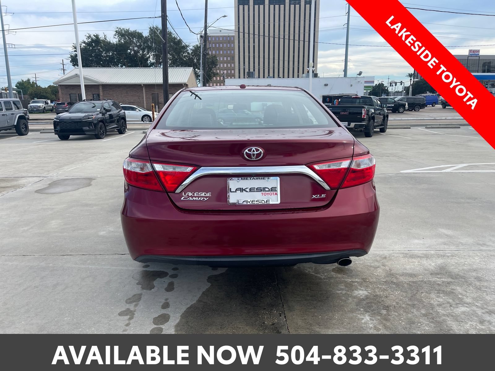 Used 2017 Toyota Camry XLE w/ Moonroof Package FWD image 4