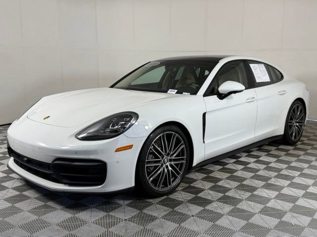 Used 2021 Porsche Panamera RWD image 2