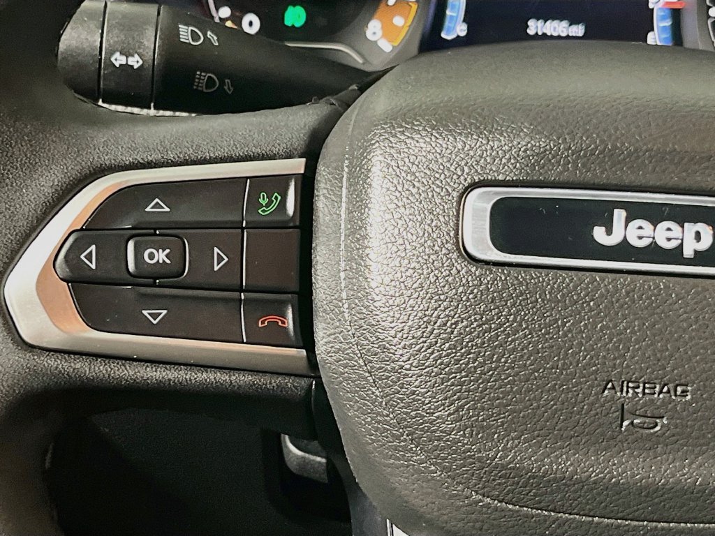 Used 2022 Jeep Compass Latitude FWD image 16