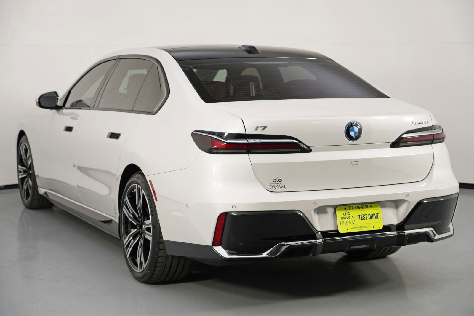 Used 2023 BMW i7 xDrive60 image 61