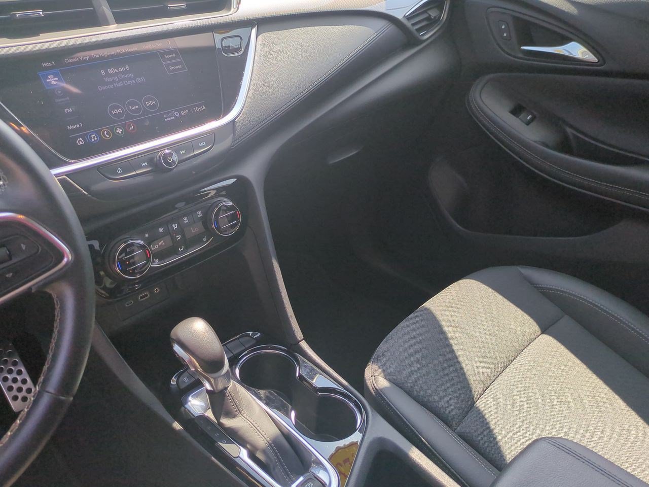 Used 2023 Buick Encore GX Select w/ Sport Touring Package FWD image 23