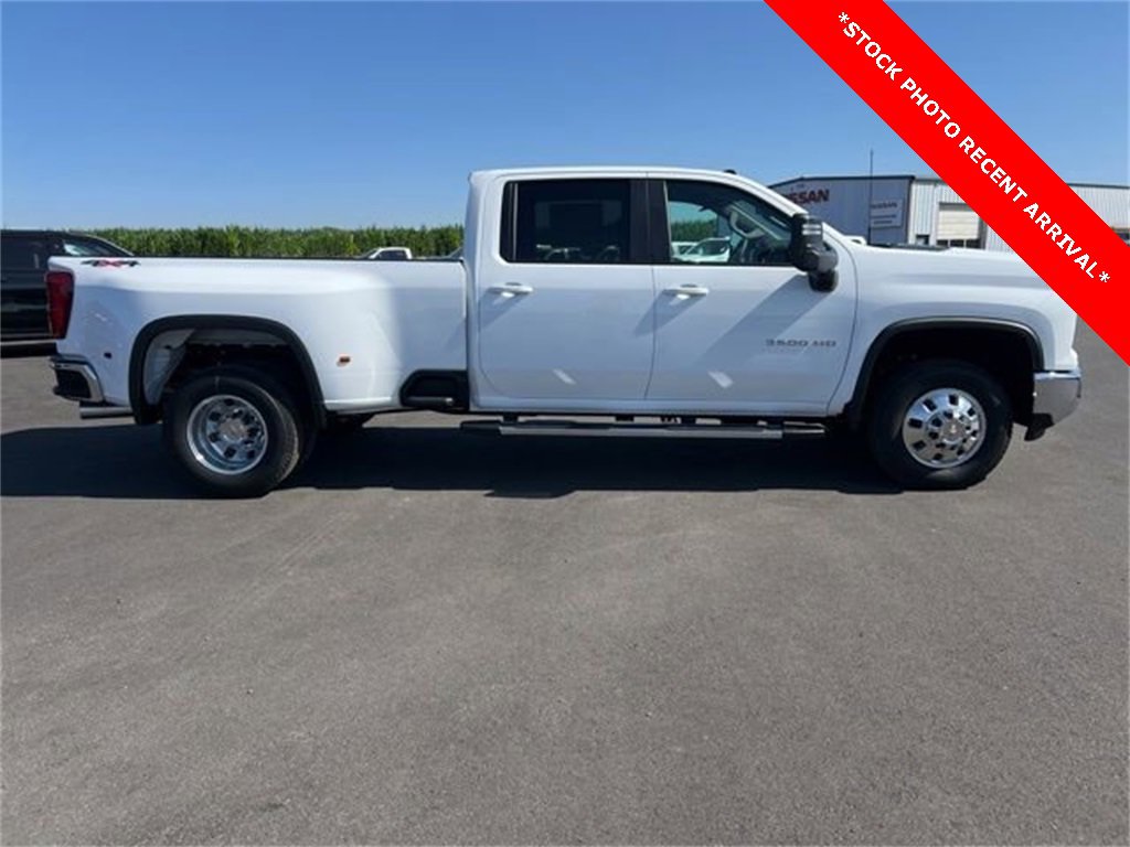 New 2026 Chevrolet Silverado 3500 W/T image 1