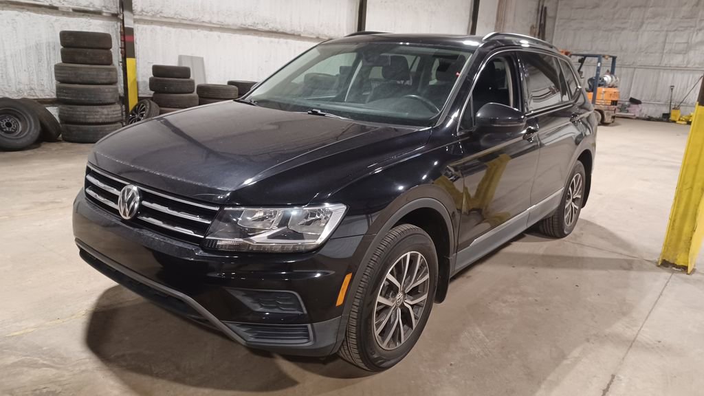 Used 2020 Volkswagen Tiguan SE w/ Panoramic Sunroof Package video 1