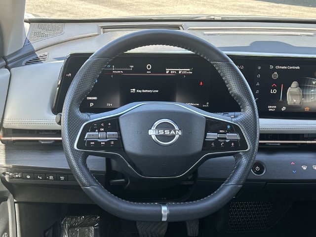 Used 2024 Nissan Ariya FWD image 7