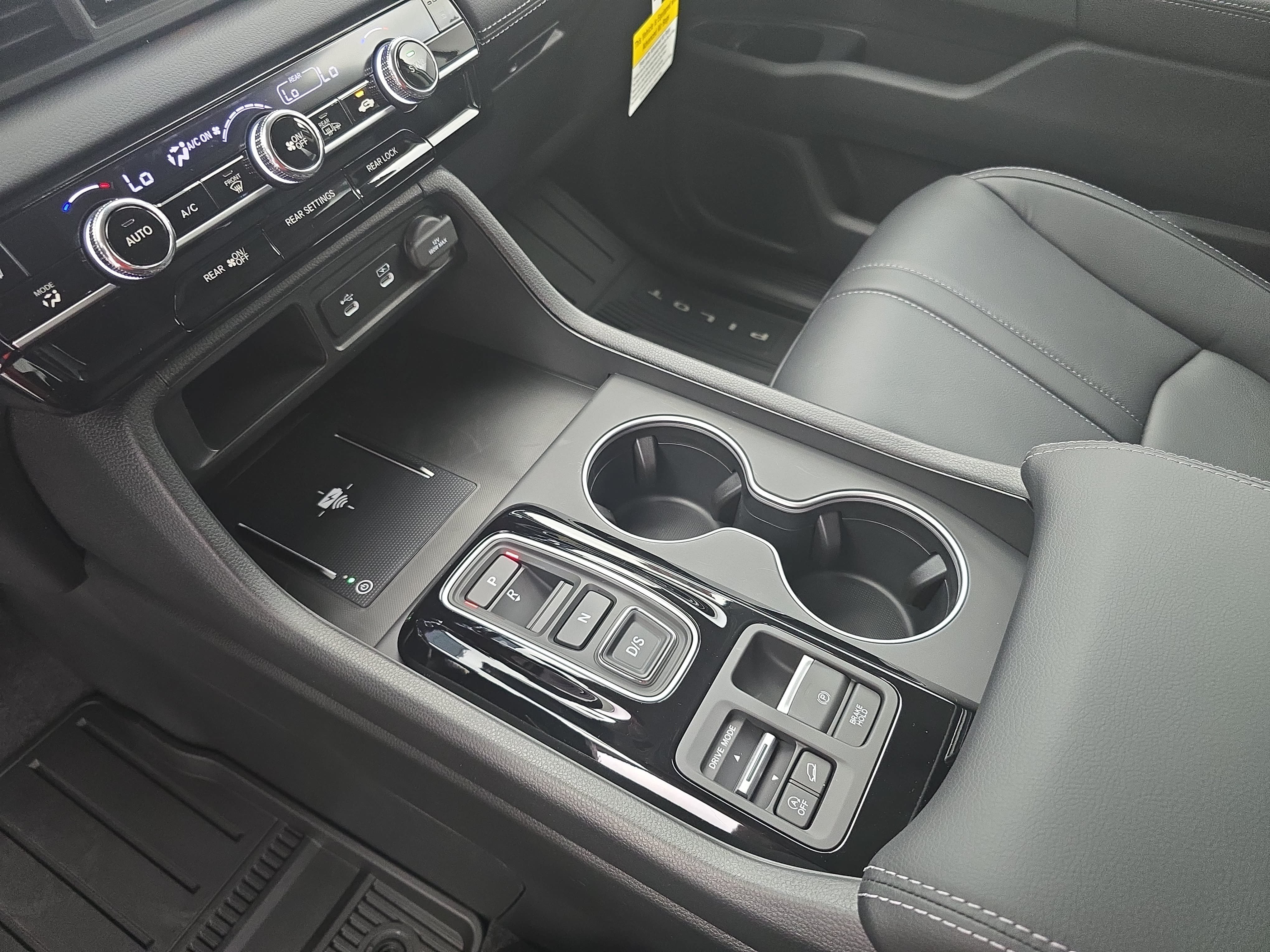 New 2026 Honda Pilot Touring image 25