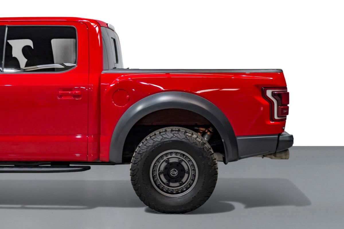 Used 2019 Ford F150 Raptor w/ Equipment Group 802A Luxury image 11