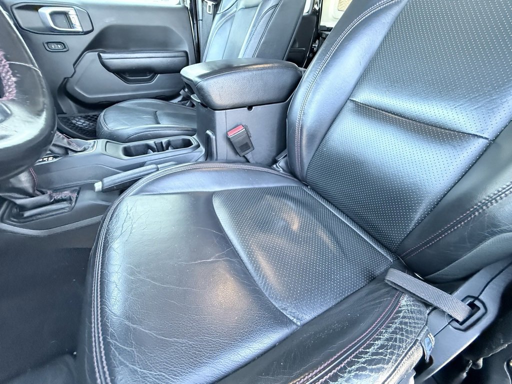 Used 2021 Jeep Wrangler Unlimited Rubicon w/ Xtreme Recon 35" Tire Package image 25