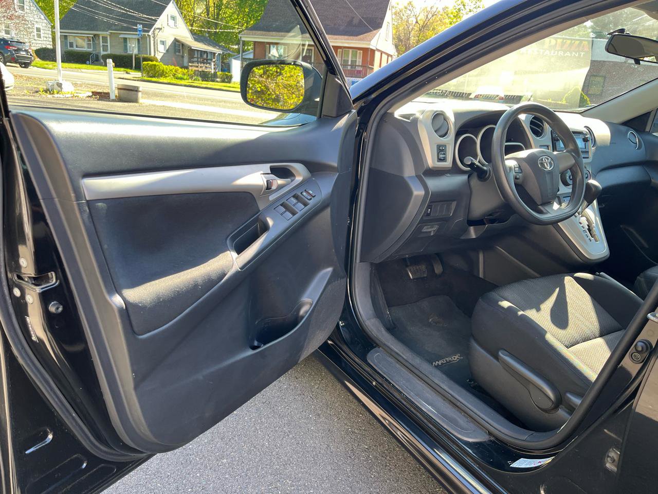 Used 2013 Toyota Matrix L FWD image 10