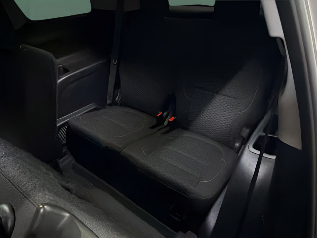 Used 2019 GMC Acadia SLE FWD image 14