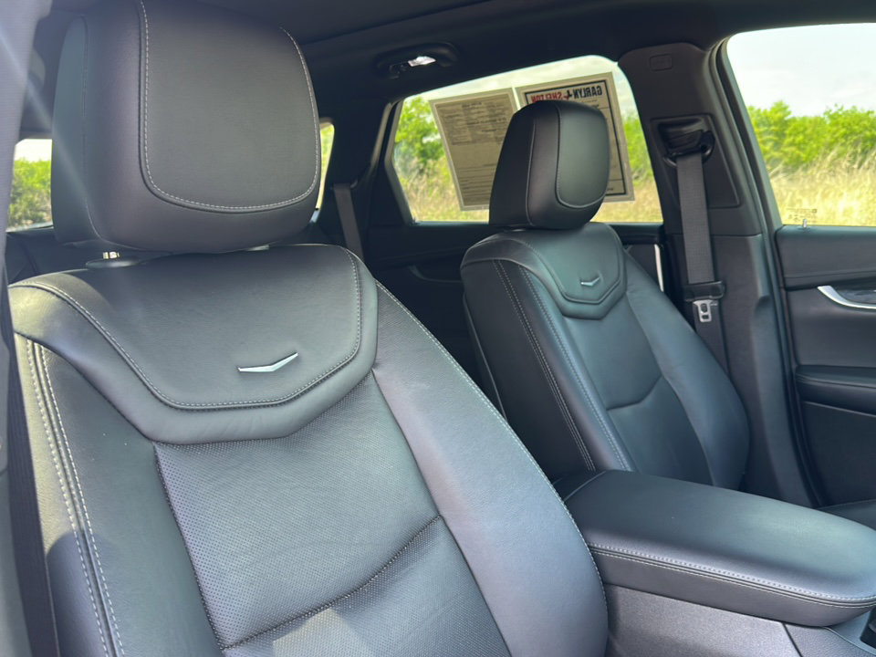 Used 2020 Cadillac XT5 Premium Luxury w/ LPO, Floor Liner Package image 25