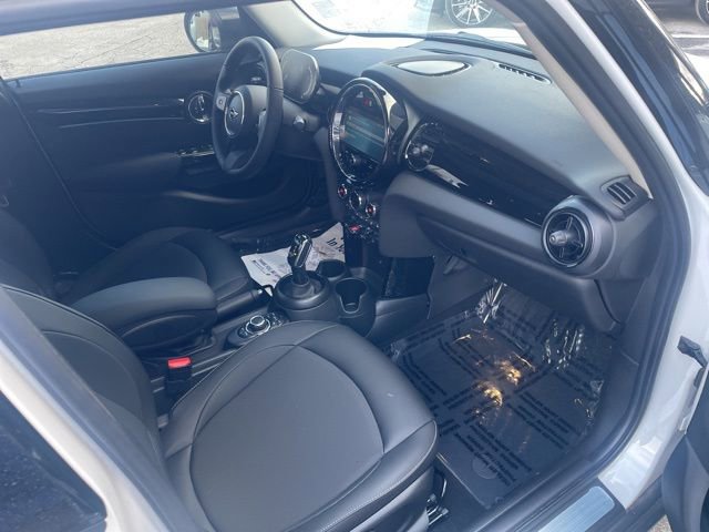 Certified 2023 MINI Cooper 4-Door Hardtop image 17