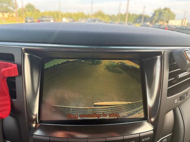Used 2010 Lexus LX 570 4WD w/ Preferred Accessory Package image 19