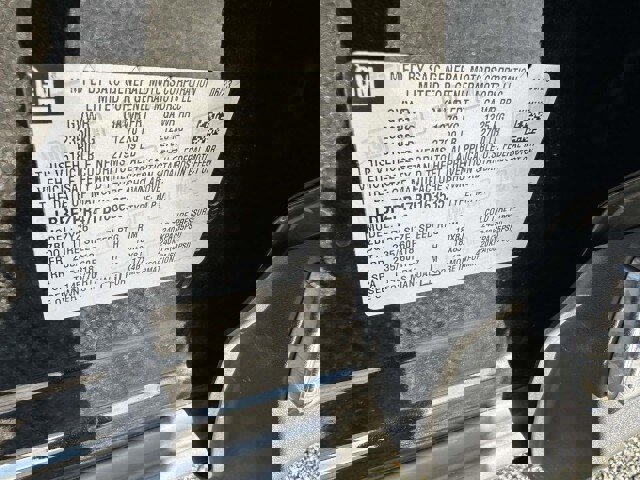 Used 2023 Buick Envision Essence image 30