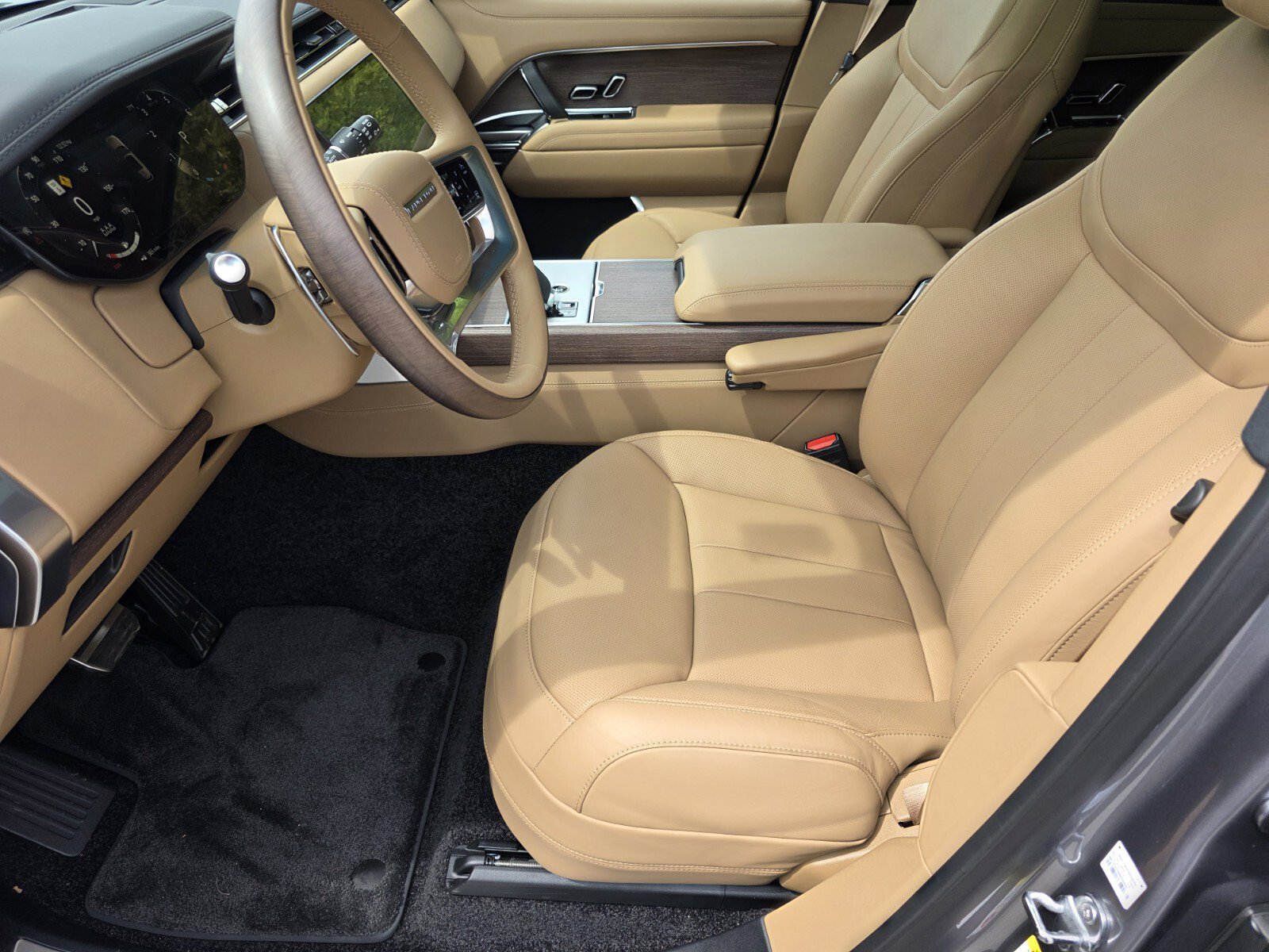 New 2026 Land Rover Range Rover SE image 10