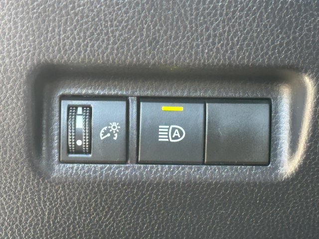 Certified 2025 Toyota RAV4 XLE AWD/4WD image 22